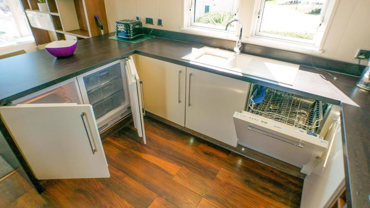 Luxury 3 Bed 2 Bath Lodge With Sea Views! Exmouth Eksteriør billede